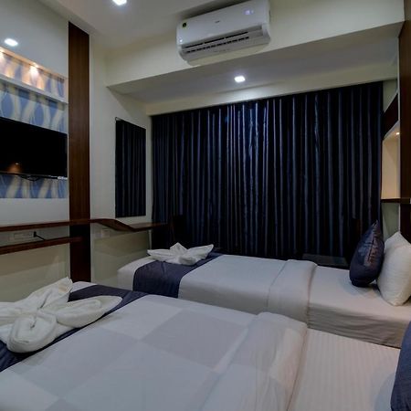 Hotel Mourya Residency Navi Mumbai Extérieur photo