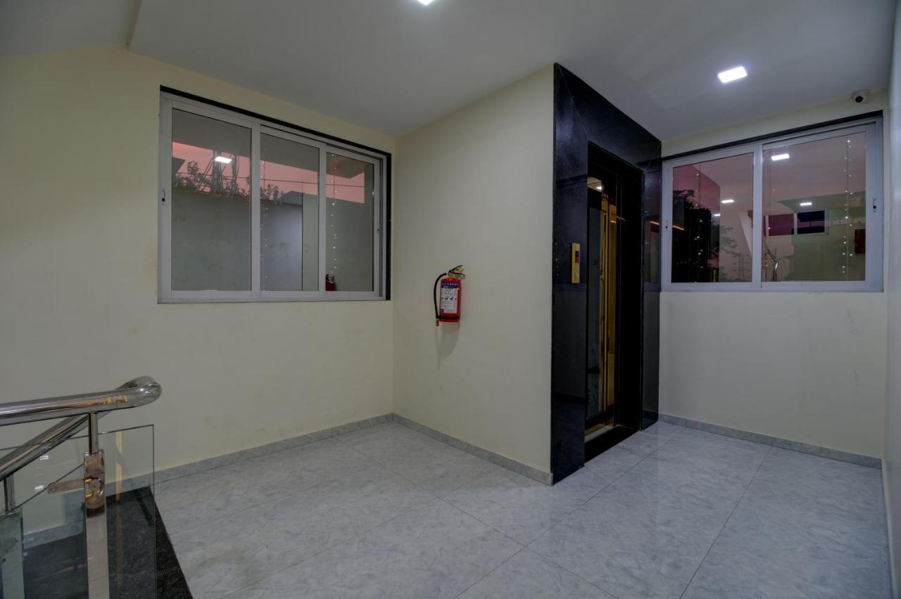 Hotel Mourya Residency Navi Mumbai Extérieur photo