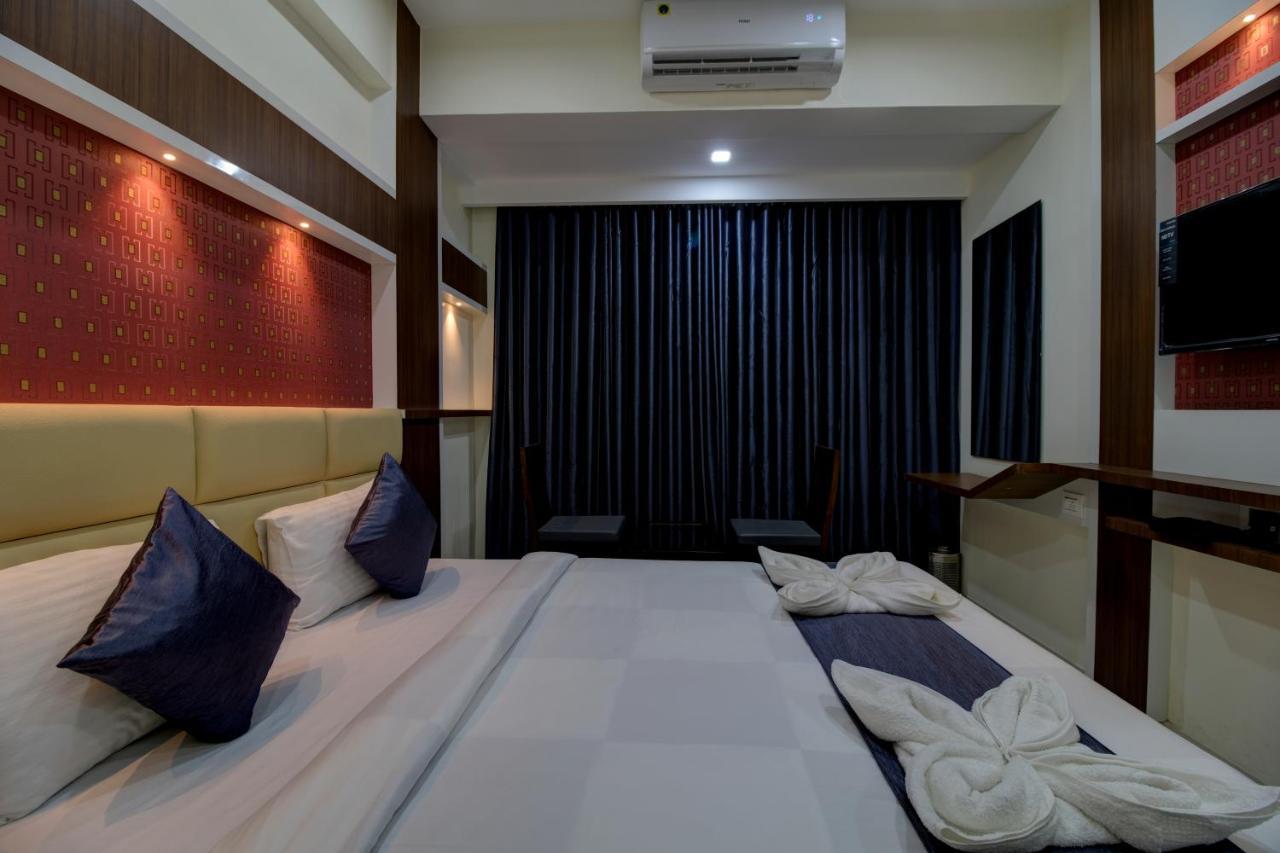 Hotel Mourya Residency Navi Mumbai Extérieur photo