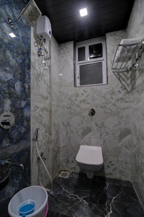 Hotel Mourya Residency Navi Mumbai Extérieur photo