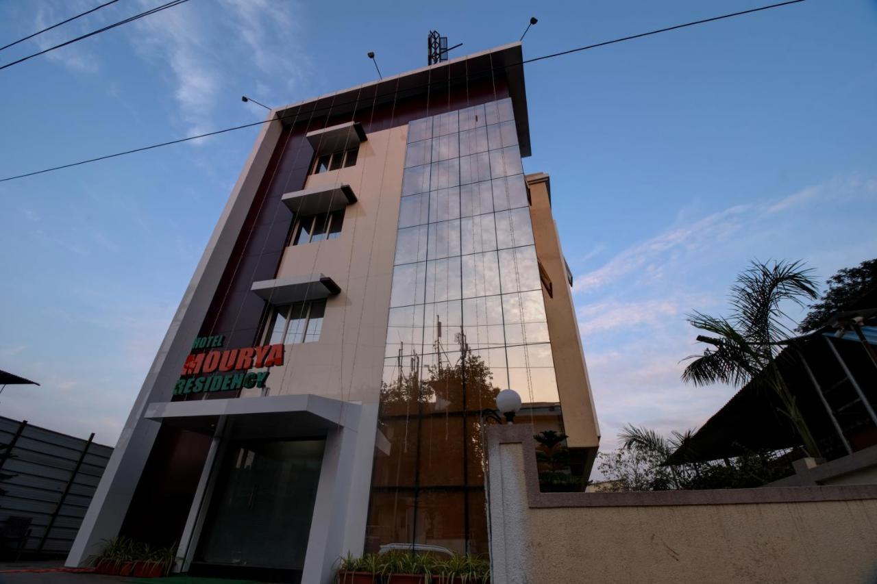 Hotel Mourya Residency Navi Mumbai Extérieur photo