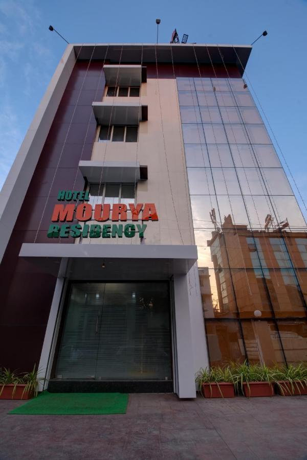 Hotel Mourya Residency Navi Mumbai Extérieur photo