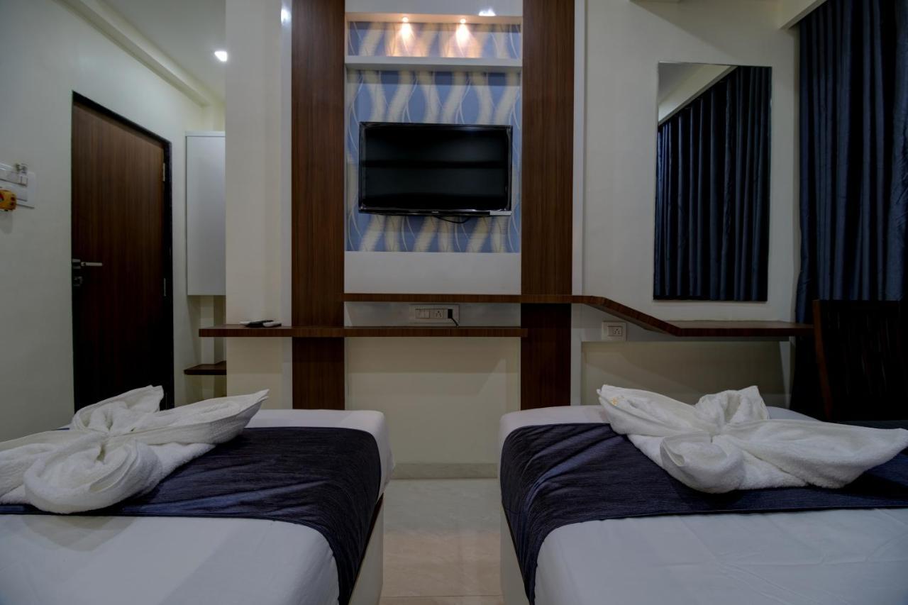Hotel Mourya Residency Navi Mumbai Extérieur photo